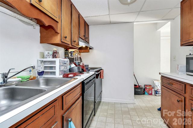 7132 Stonington Lane, Charlotte, NC 28227