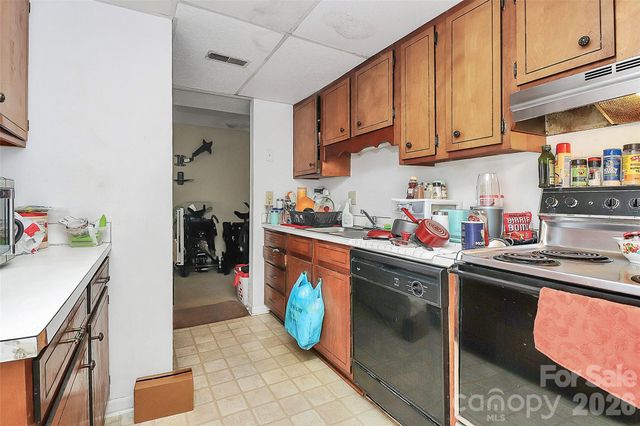 7132 Stonington Lane, Charlotte, NC 28227