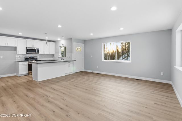 6600 S Settlers Bay Drive, Wasilla, AK 99623