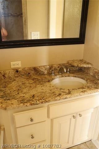 1800 Gray Street, Pocola, OK 74902