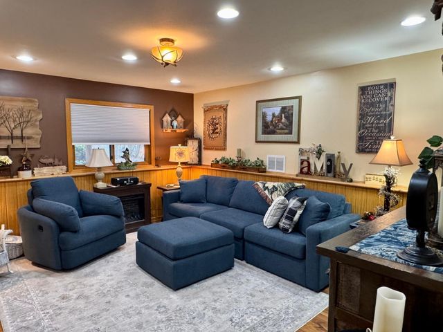 314 5th Street NE, Sartell, MN 56377