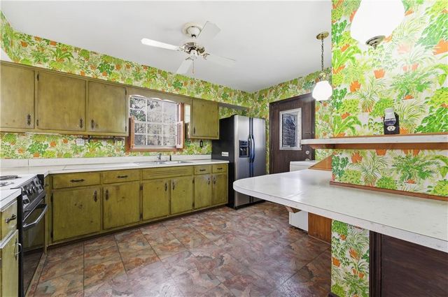 1887 Robinhill Court, Tucker, GA 30084