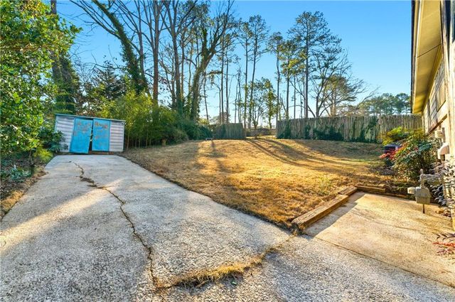 1887 Robinhill Court, Tucker, GA 30084