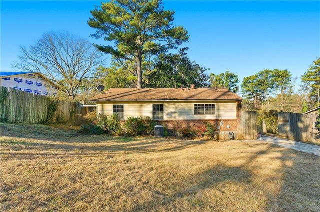 1887 Robinhill Court, Tucker, GA 30084