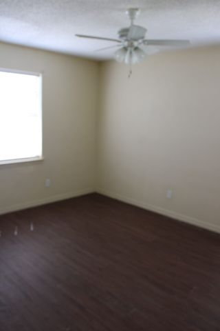 110 E Vanston Lane, Crandall, TX 75114
