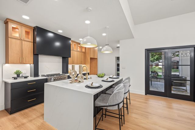 6608 Garfield Drive, Plano, TX 75023