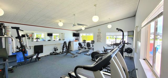 2615 N Garden Drive 305, Lake Worth, FL 33461