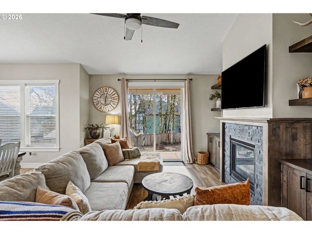 511 Nw BYERS Ln, Dallas, OR 97338