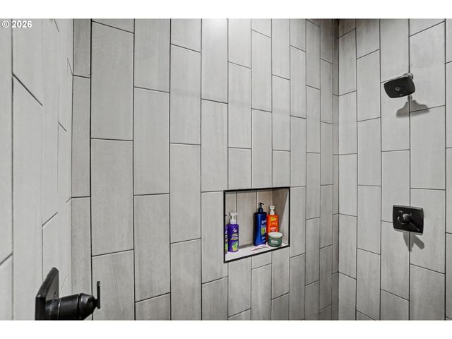 511 Nw BYERS Ln, Dallas, OR 97338