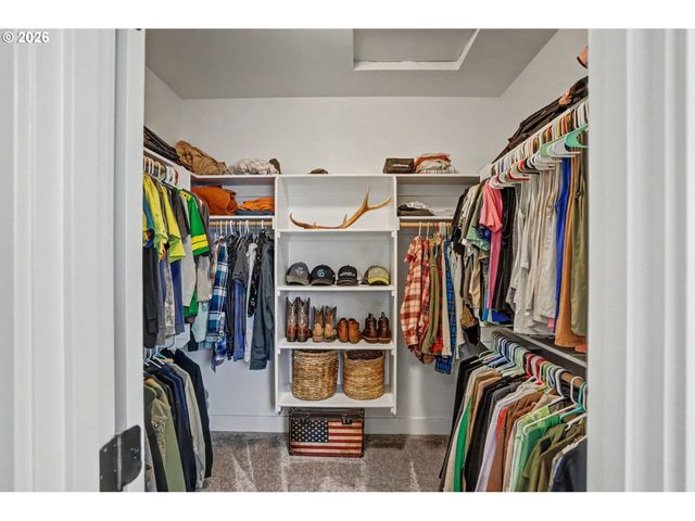 511 Nw BYERS Ln, Dallas, OR 97338