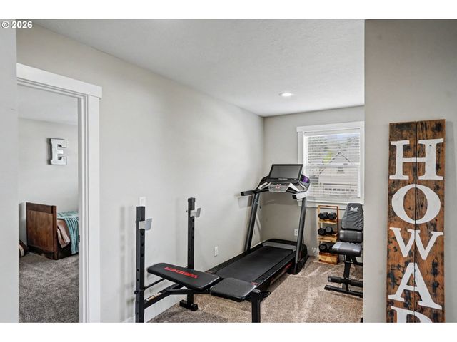 511 Nw BYERS Ln, Dallas, OR 97338