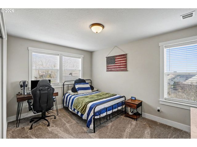 511 Nw BYERS Ln, Dallas, OR 97338