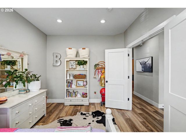 511 Nw BYERS Ln, Dallas, OR 97338