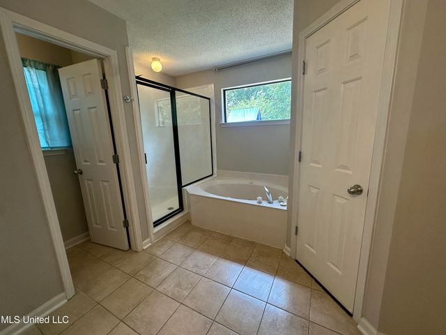 9857 Tremont Drive, Olive Branch, MS 38654