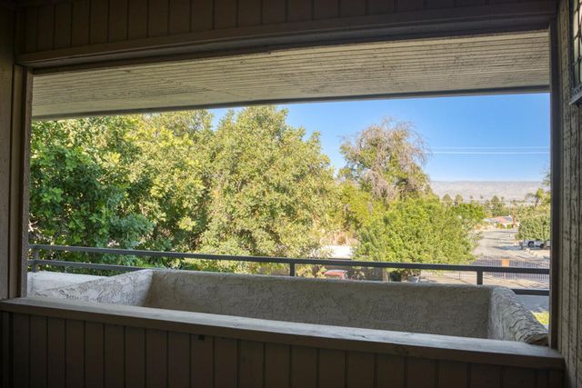 2825 N Los Felices Road 209, Palm Springs, CA 92262