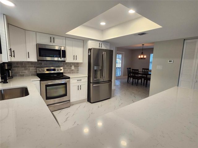 3071 HURON AVENUE, Oldsmar, FL 34677