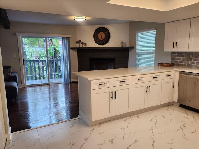 3071 HURON AVENUE, Oldsmar, FL 34677