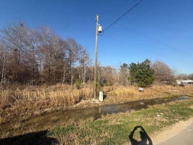 761 County Road 3556, Cleveland, TX 77327