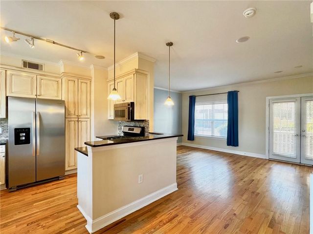 312 Carlyle Park NE Drive, Atlanta, GA 30307