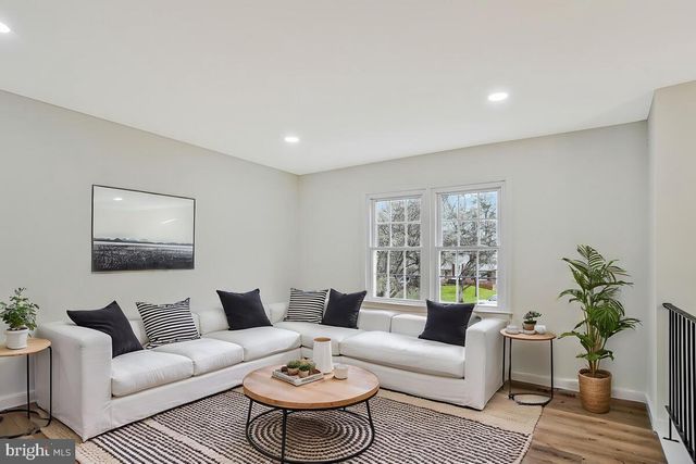 2424 PEAR TREE CT, Waldorf, MD 20602