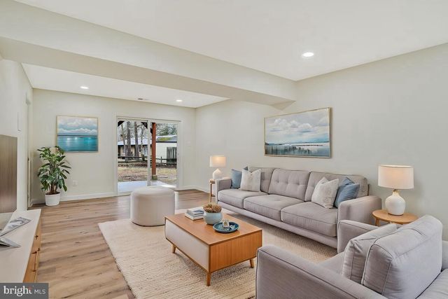 2424 PEAR TREE CT, Waldorf, MD 20602