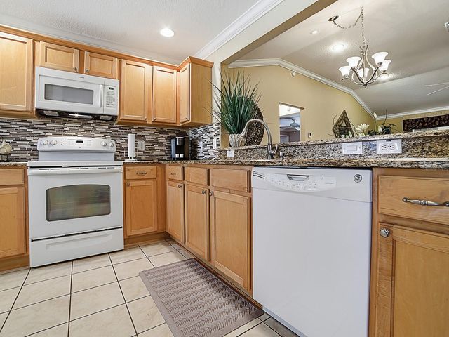1104 ALCOVE LOOP, The Villages, FL 32162