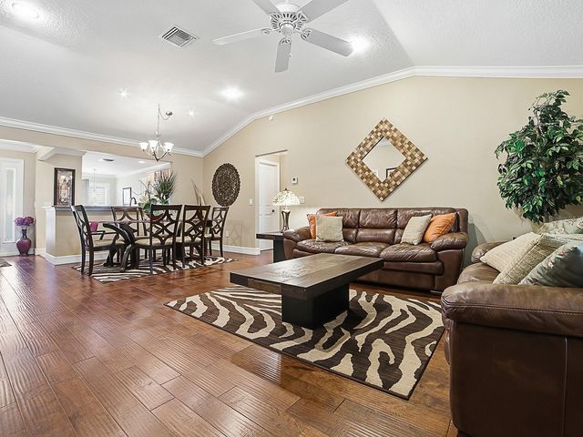 1104 ALCOVE LOOP, The Villages, FL 32162