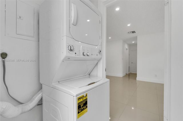 4740 NE 2nd Ter, Deerfield Beach, FL 33064