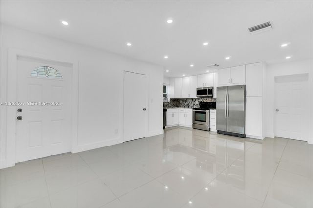 4740 NE 2nd Ter, Deerfield Beach, FL 33064