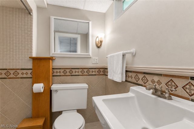 4146 Barclay Messerly Road, Southington, OH 44470