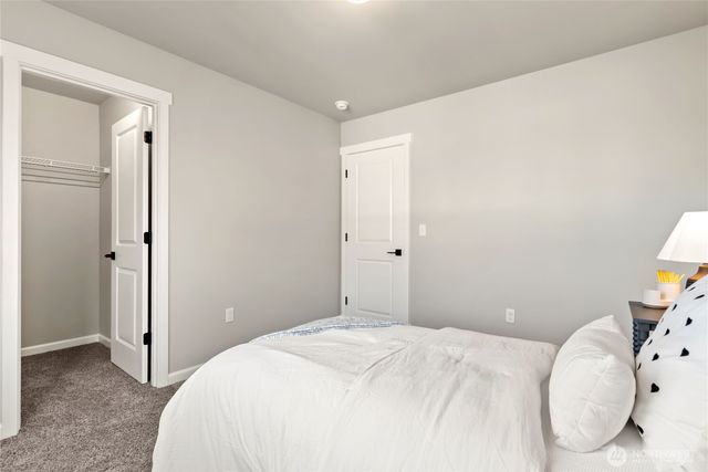 9401 17th Avenue E, Tacoma, WA 98445