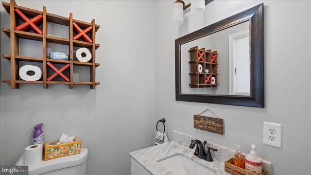 9905 MAGLEDT RD, Baltimore, MD 21234