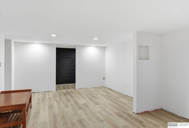 3944 Y Street, Omaha, NE 68107