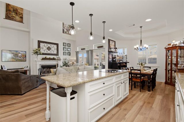 215 Lokai Street, Tiki Island, TX 77554