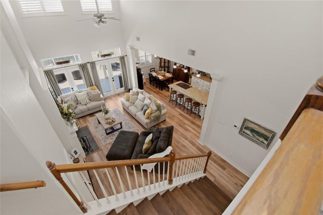 215 Lokai Street, Tiki Island, TX 77554