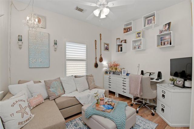 215 Lokai Street, Tiki Island, TX 77554