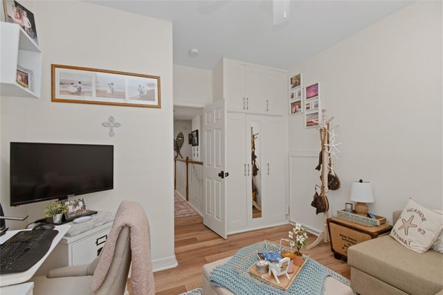 215 Lokai Street, Tiki Island, TX 77554