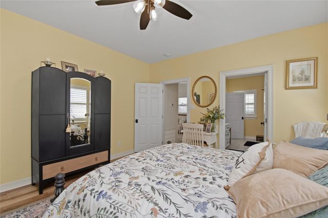 215 Lokai Street, Tiki Island, TX 77554