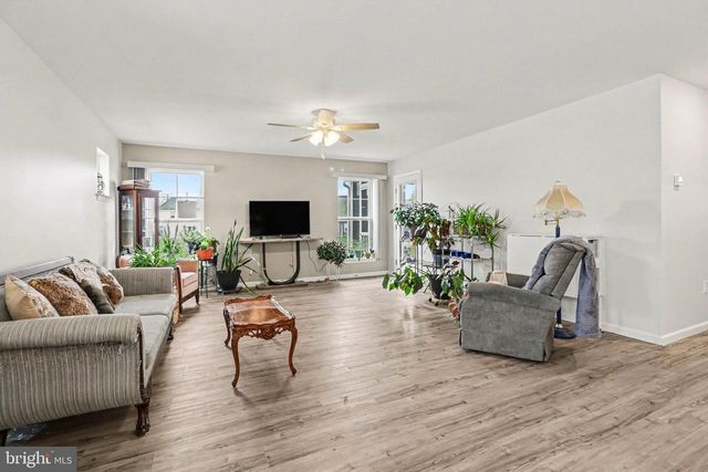 936 W NORTH STREET, Carlisle, PA 17013