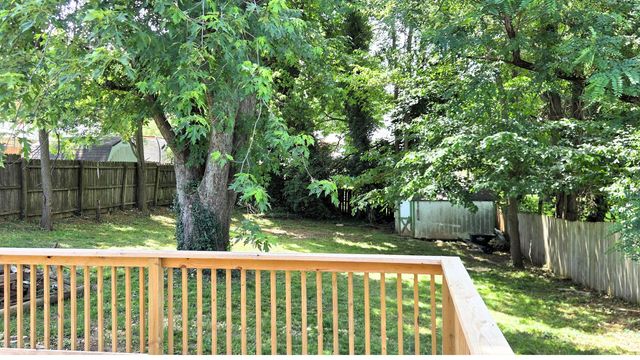 225 Kentucky Avenue, Paris, KY 40361