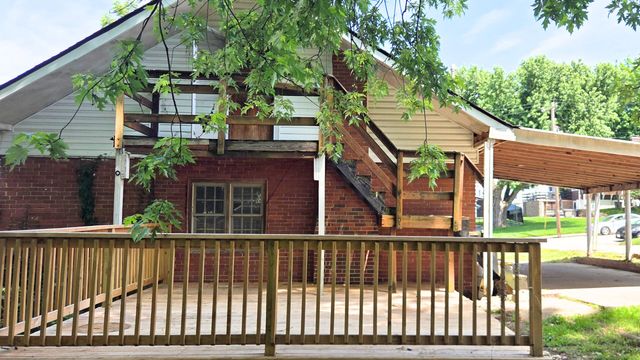 225 Kentucky Avenue, Paris, KY 40361