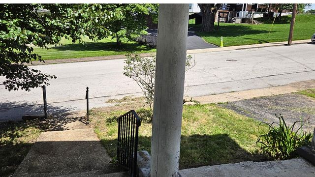225 Kentucky Avenue, Paris, KY 40361