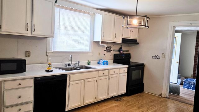 225 Kentucky Avenue, Paris, KY 40361