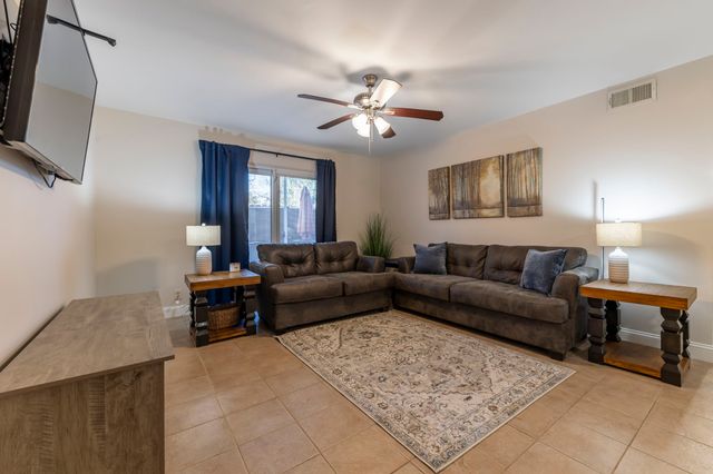 500 Paragon Mills Rd Apt M16, Nashville, TN 37211