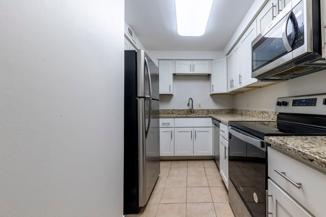 500 Paragon Mills Rd Apt M16, Nashville, TN 37211