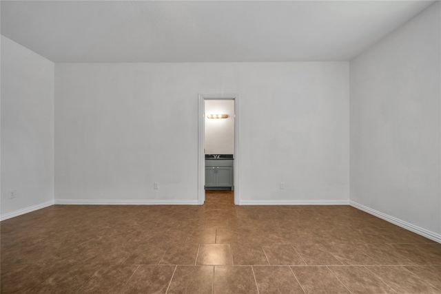 2522 Refugio Avenue, Fort Worth, TX 76164