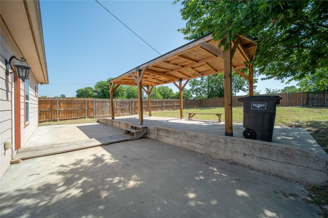 2522 Refugio Avenue, Fort Worth, TX 76164