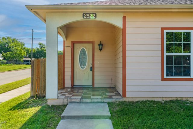 2522 Refugio Avenue, Fort Worth, TX 76164