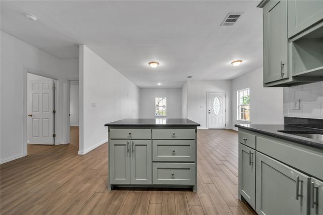 2522 Refugio Avenue, Fort Worth, TX 76164