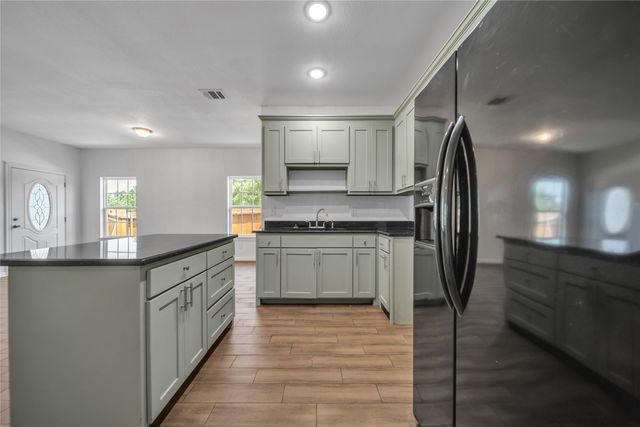 2522 Refugio Avenue, Fort Worth, TX 76164